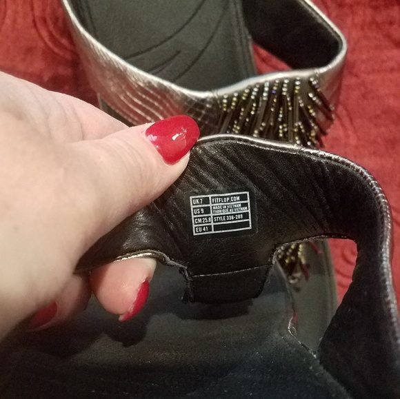 Fitflops ~ Pewter & Multi-Color Bead Sandals - Picture 3 of 7